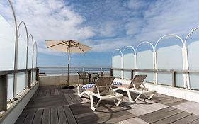 Best Western Hotel De La Plage Saint Marc sur Mer